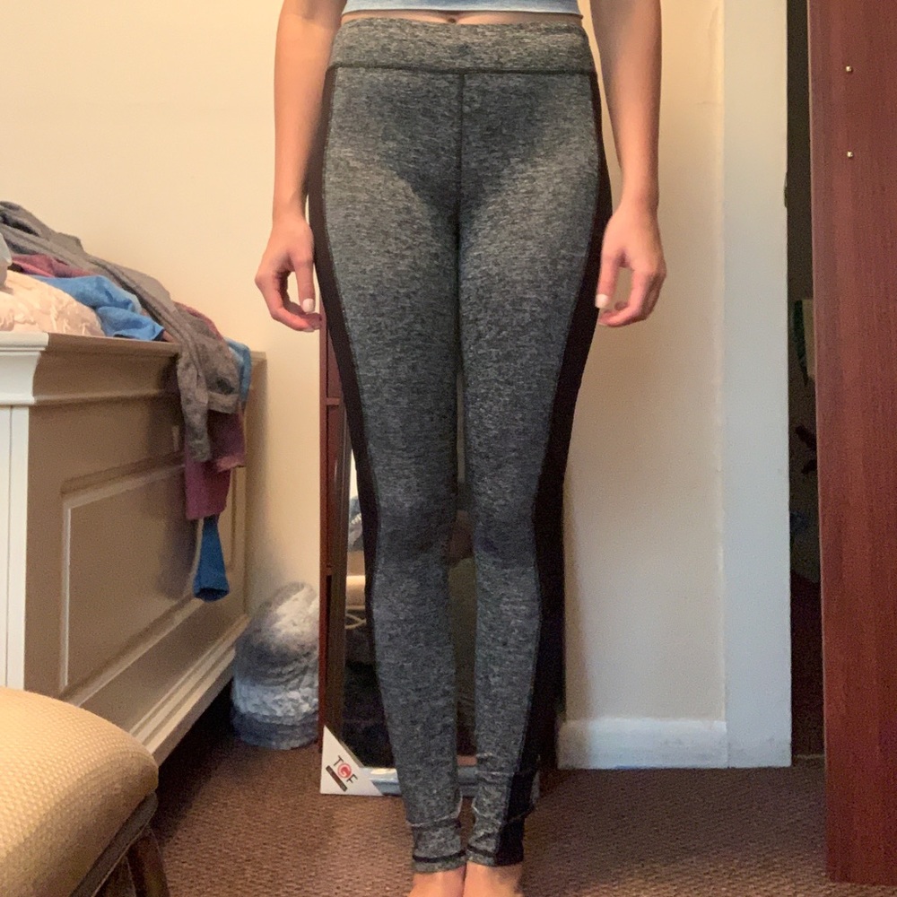 Black and gray marl leggings